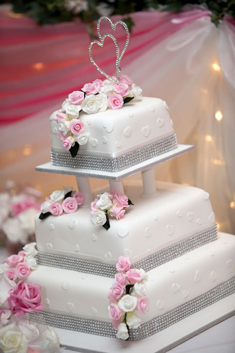 5 Beautiful wedding cake ideas